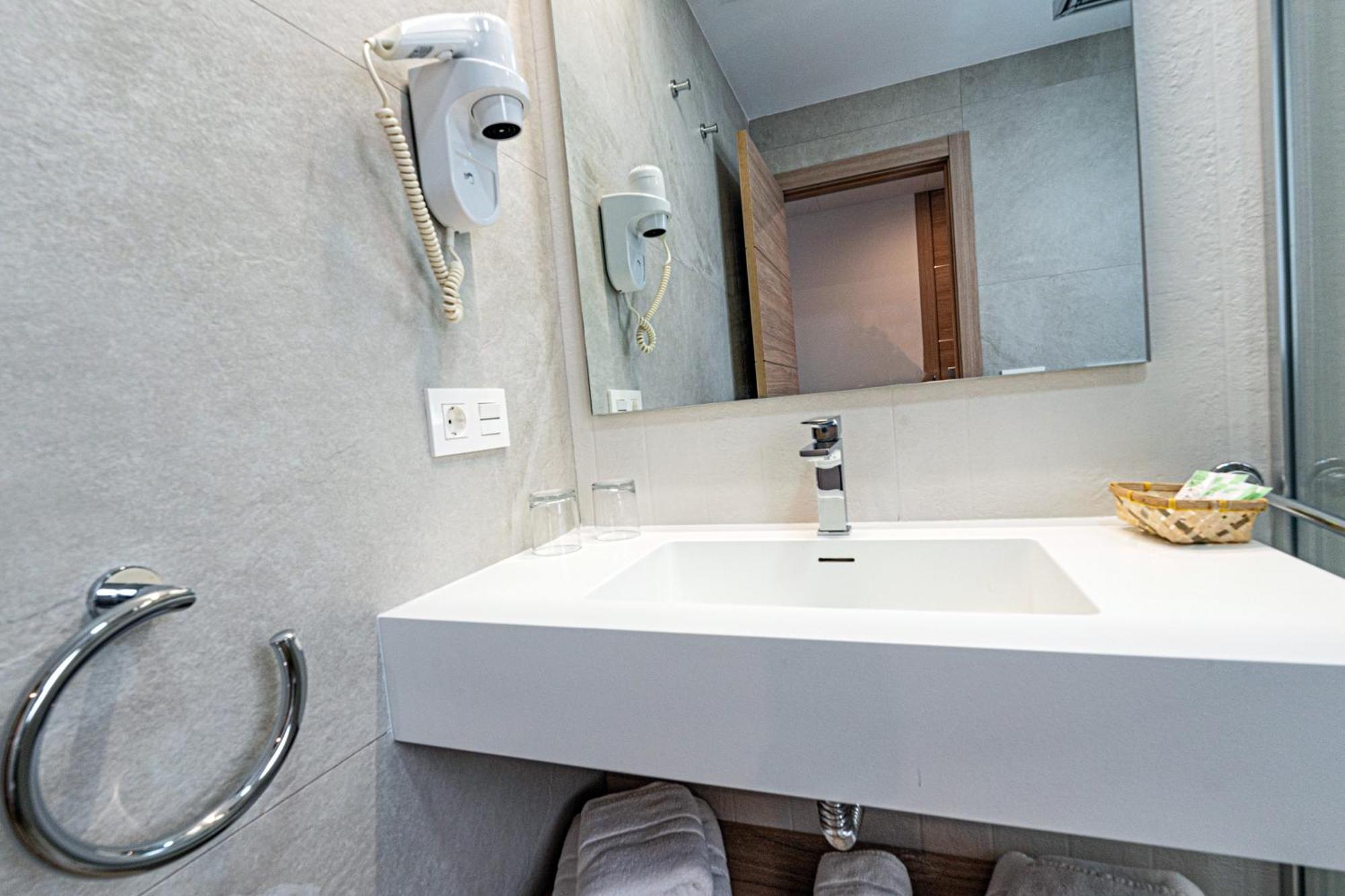 נרחה Hostal Boutique Aurora מראה חיצוני תמונה